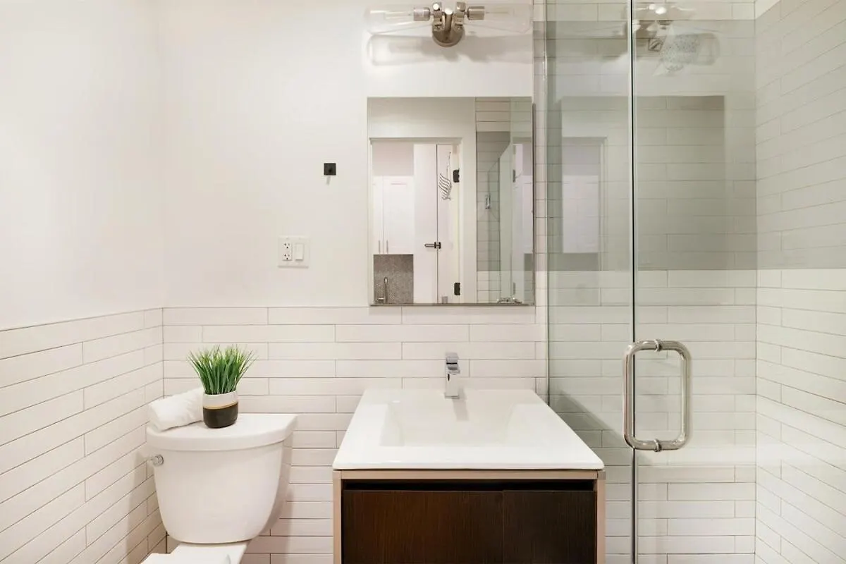 1290-8 New Renovated 2 Bedrooms In Ues New York 0*,