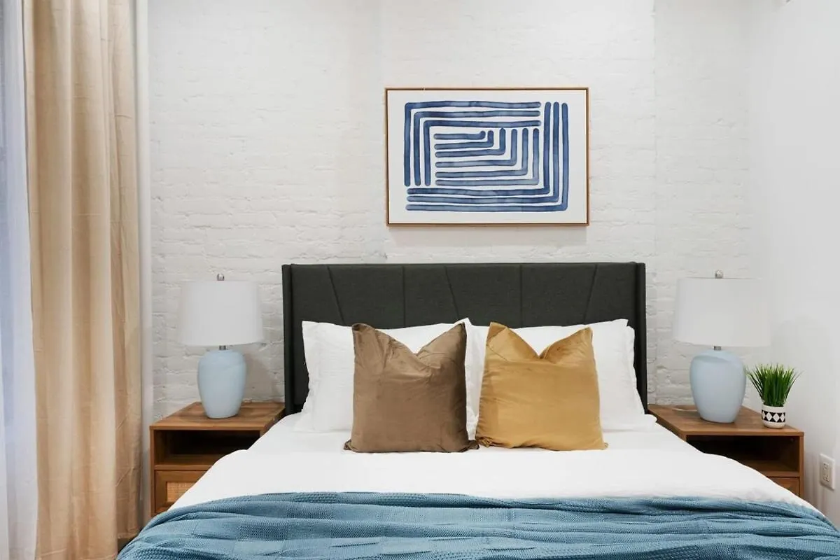 1290-8 New Renovated 2 Bedrooms In Ues New York United States