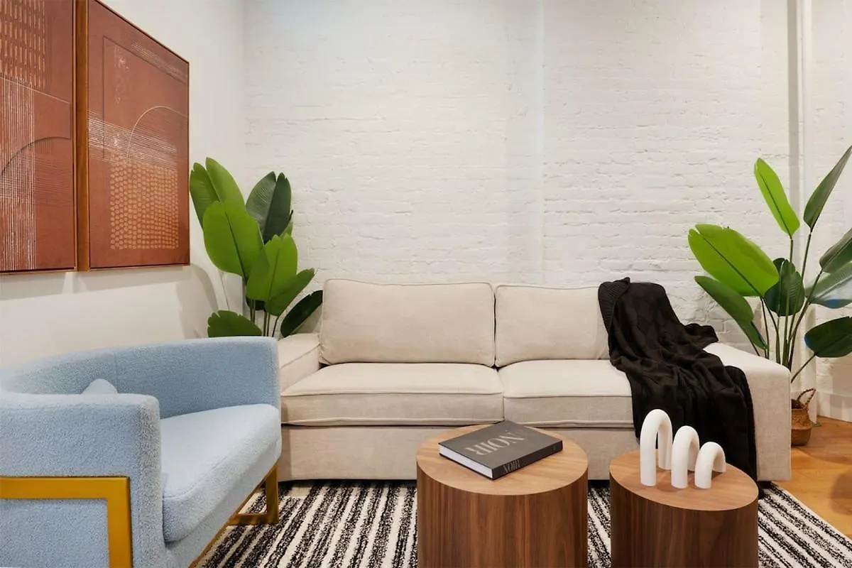 1290-8 New Renovated 2 Bedrooms In Ues New York United States